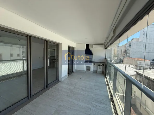 Imagem: O apartamento possui 3 Dormitórios, 3 Suítes, 5