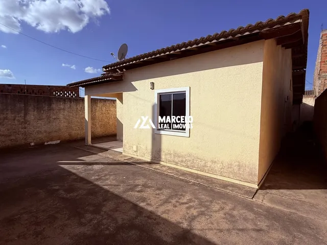 Imagem 10: Vendo casa térrea solta com 3/4 sendo 01 suíte no Bairro Cidade Modelo pronta pr
