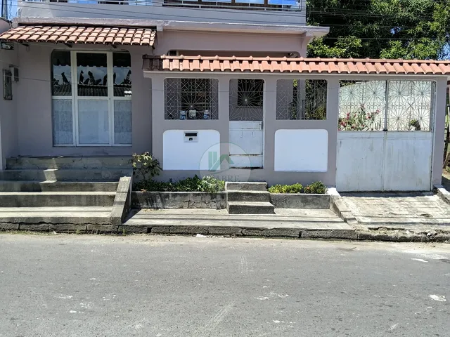 Imagem: Casa com Ponto comercial à venda em Manaus-AM