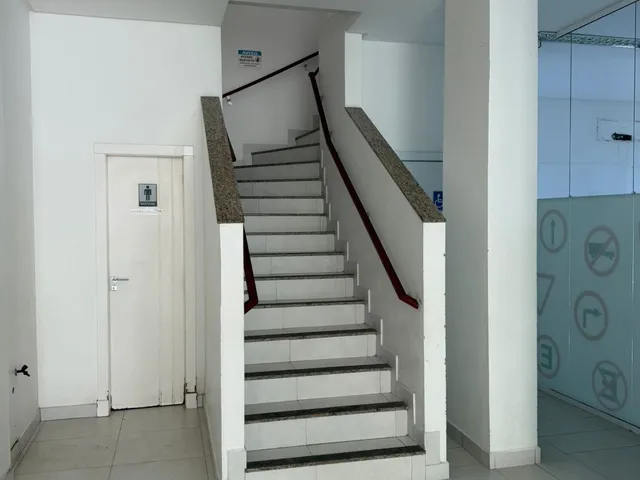 Imagem 16: Sala comercial Sala comercial com 3 banheiros