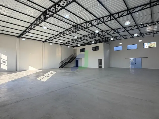 Imagem: Galpão de 480m² com acesso à Rod. SP-340