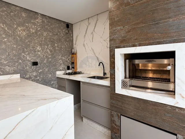 Imagem 14: Casa com piscina