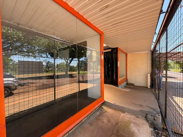 Imagem 4: 2 CONTAINER COM CASA NOS FUNDOS
