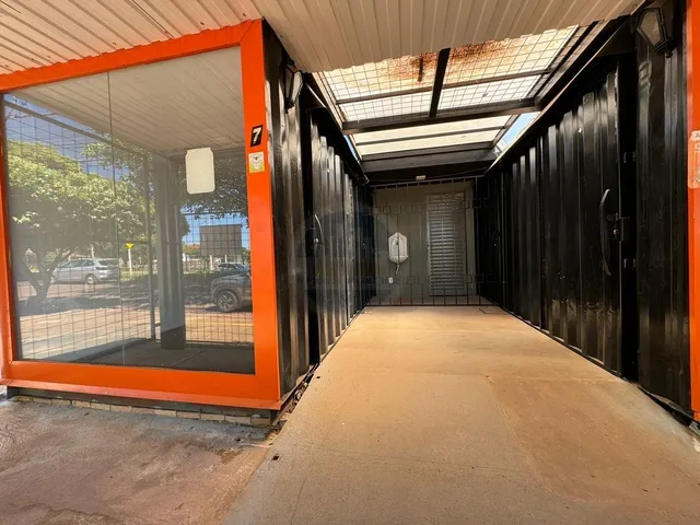 Imagem 16: 2 CONTAINER COM CASA NOS FUNDOS