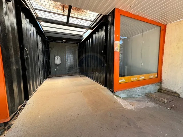 Imagem 12: 2 CONTAINER COM CASA NOS FUNDOS
