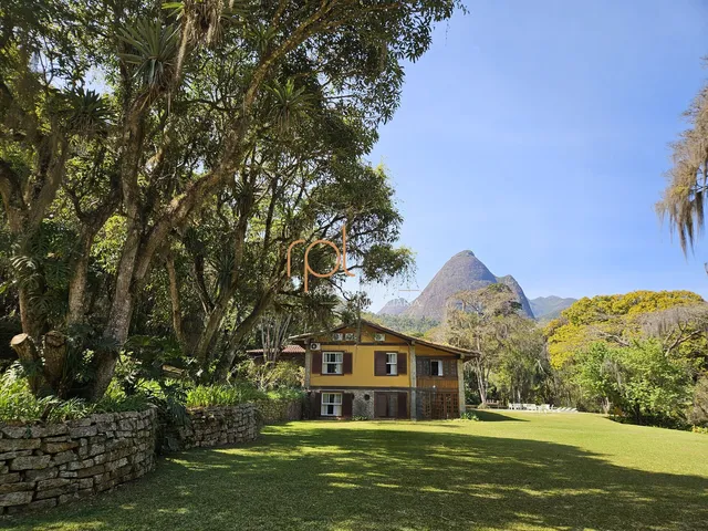 Imagem: Casa Alto Padrão à venda em Petrópolis/RJ