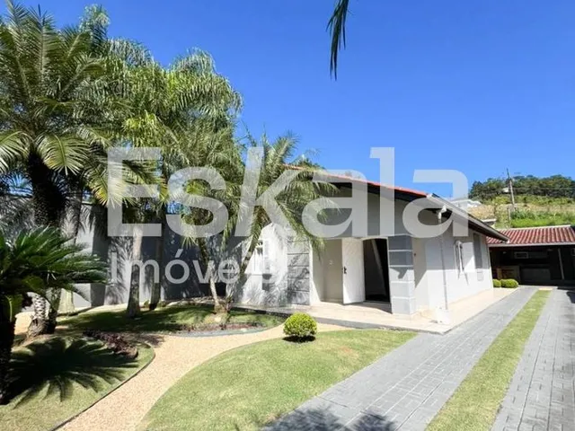 Imagem: Casa Semimobiliada Com 415m² De Terreno