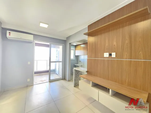 Imagem: O apartamento possui 2 Dormitórios, 1 Suíte, 2 Banheiros,