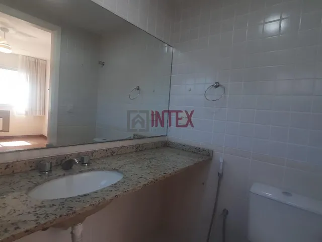 Imagem 15: Apartamento de 80M2 com 2 Quartos e Varanda em Icaraí, Niterói - Condomínio com Piscina e Academia