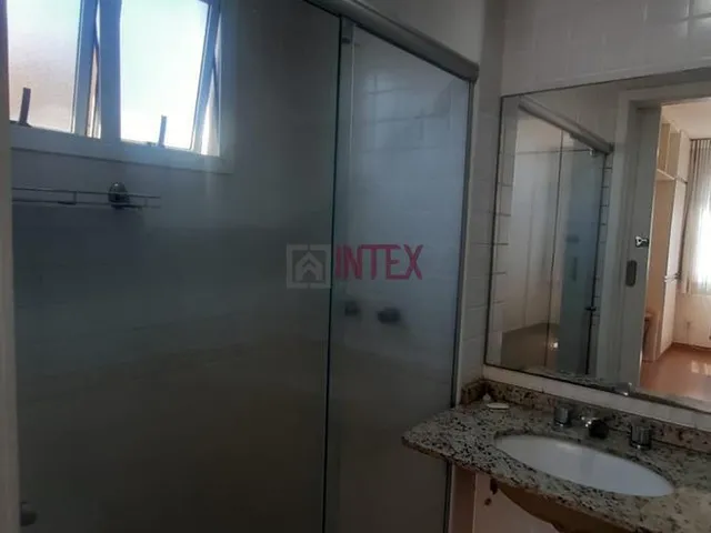 Imagem 10: Apartamento de 80M2 com 2 Quartos e Varanda em Icaraí, Niterói - Condomínio com Piscina e Academia