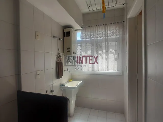 Imagem 2: Apartamento de 80M2 com 2 Quartos e Varanda em Icaraí, Niterói - Condomínio com Piscina e Academia