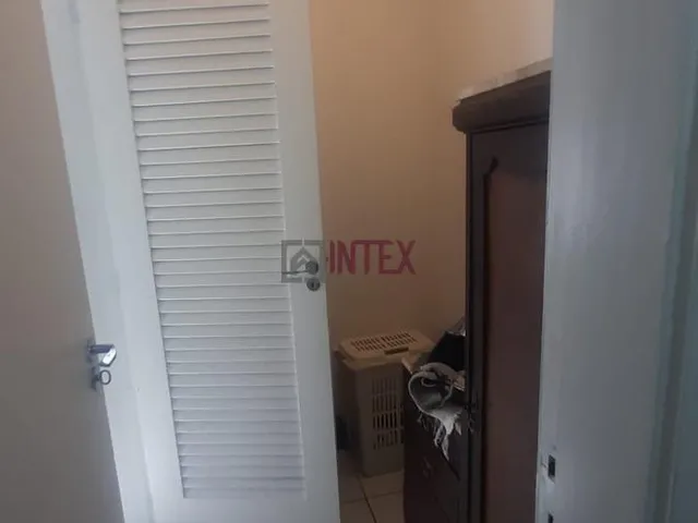 Imagem 3: Apartamento de 80M2 com 2 Quartos e Varanda em Icaraí, Niterói - Condomínio com Piscina e Academia