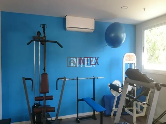 Imagem 7: Apartamento de 80M2 com 2 Quartos e Varanda em Icaraí, Niterói - Condomínio com Piscina e Academia