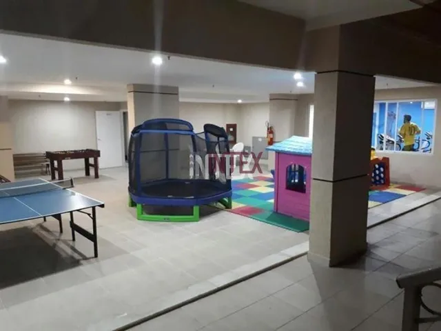 Imagem 13: Apartamento de 80M2 com 2 Quartos e Varanda em Icaraí, Niterói - Condomínio com Piscina e Academia