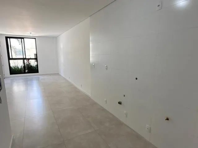 Imagem 4: Apartamento Térreo para Locação Anual no Centro de Balneário Camboriú - 2