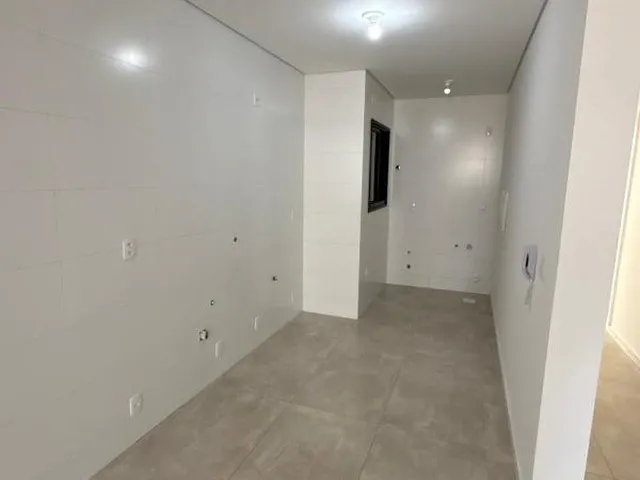 Imagem 10: Apartamento Térreo para Locação Anual no Centro de Balneário Camboriú - 2