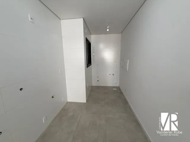 Imagem 11: Apartamento Térreo para Locação Anual no Centro de Balneário Camboriú - 2