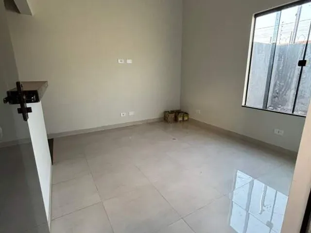 Imagem 10: Casa térrea à venda na Vila Fernanda, Campo Grande-MS, com suíte e 2 vagas