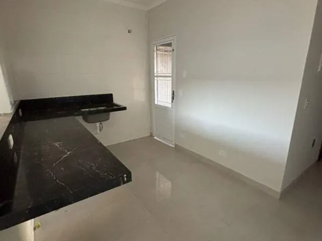 Imagem 4: Casa térrea à venda na Vila Fernanda, Campo Grande-MS, com suíte e 2 vagas