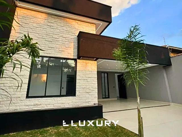 Imagem 3: Casa térrea de alto padrão com piscina e escritório no Residencial Havaí