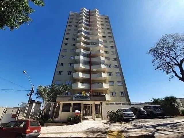 Imagem: O apartamento possui 3 Dormitórios, 2 Suítes, 1 Banheiro,