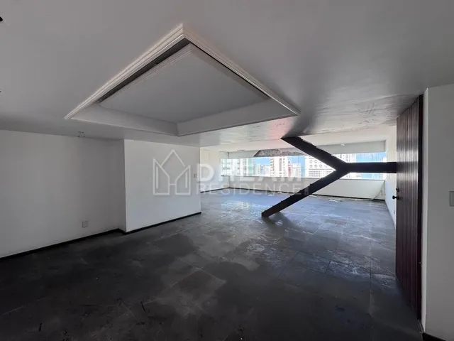 Imagem: O apartamento possui 8 Dormitórios, 3 Suítes, 5