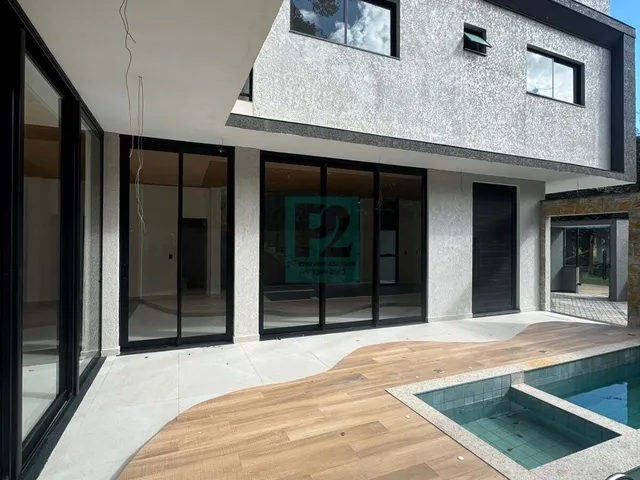 Imagem 2: Casa com Piscina no Mariscal - Sofisticação e contato com a Natureza em Bombinhas/SC