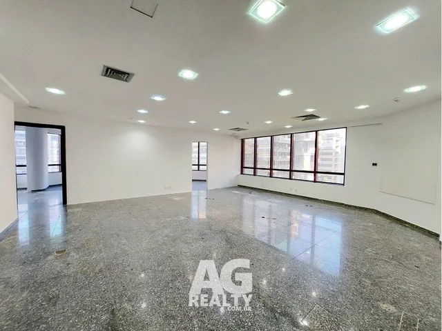 Imagem: Paulista Atrium - Conjunto comercial na