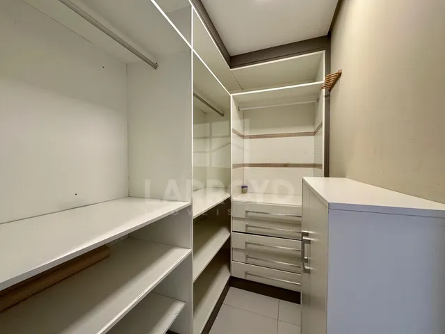Imagem 5: Apartamento com 4 dormitórios