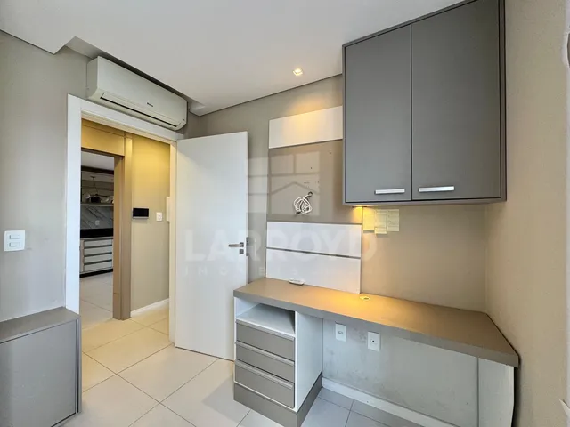 Imagem 3: Apartamento com 4 dormitórios