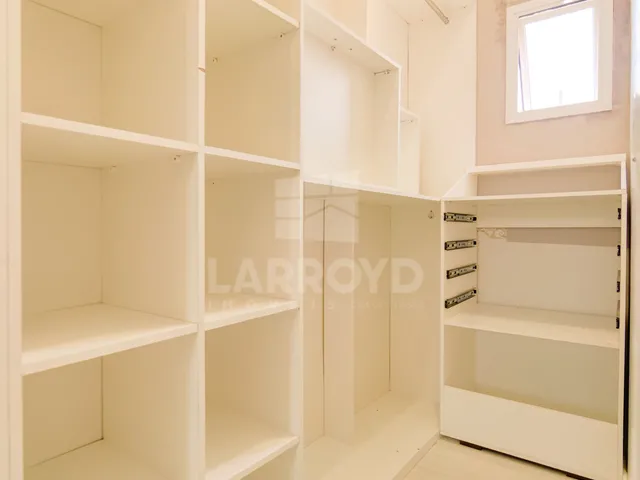 Imagem 7: Casa com 5 dormitórios