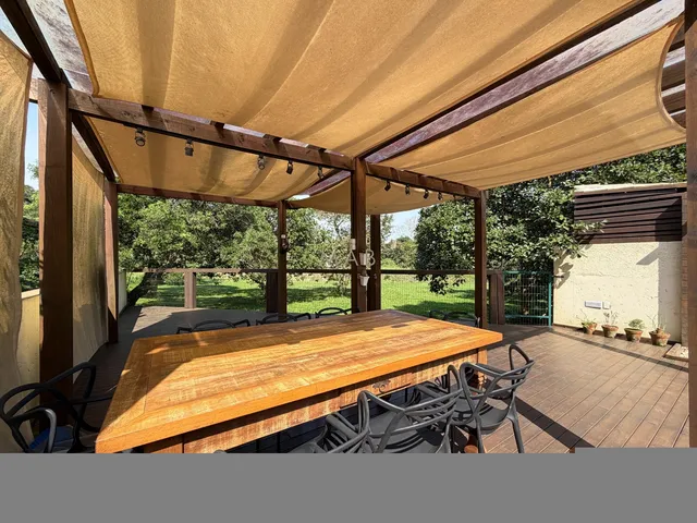 Imagem: Casa térrea com 2 dormitórios, sendo 1