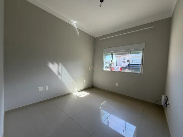 Imagem 6: Casa térrea com 2 dormitórios, sendo 1 suíte, piscina privativa, espaço gourmet e