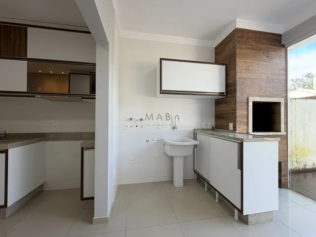 Imagem 5: Casa térrea com 2 dormitórios, sendo 1 suíte, piscina privativa, espaço gourmet e