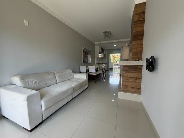 Imagem 7: Casa térrea com 2 dormitórios, sendo 1 suíte, piscina privativa, espaço gourmet e