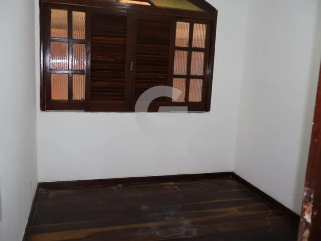Imagem 15: Casa Triplex na Boca do Rio com 350m², 5 Quartos e 2 Suítes com Hidromassagem