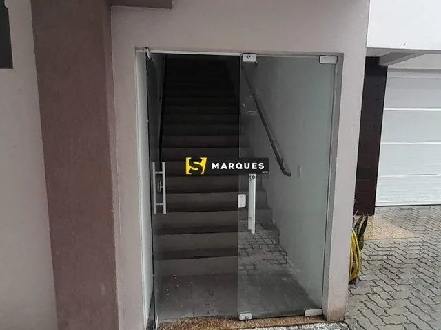 Imagem 8: Sala / Iririú Sala comercial com 3 banheiros