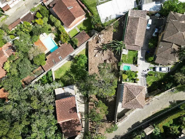 Imagem 2: Excelente oportunidade: Terreno à venda no bairro Retiro em Petrópolis-RJ com 492,00
