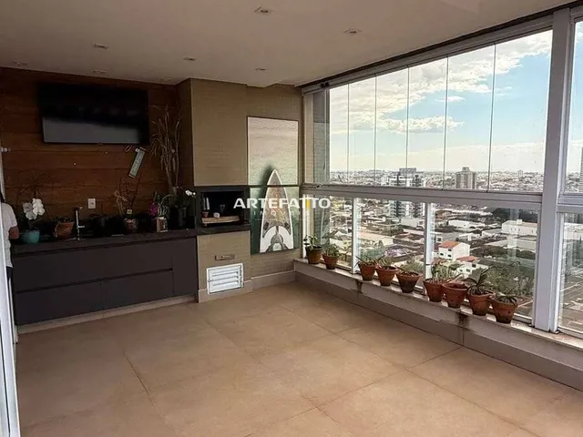 Imagem: A casa possui 3 Dormitórios, 3 Suítes, 5 Banheiros, 4