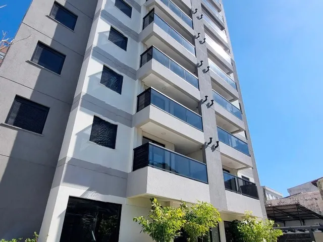 Imagem: O apartamento possui 2 Dormitórios, 1 Suíte, 2 Banheiros,
