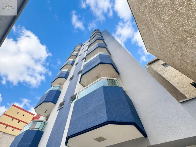 Imagem: O apartamento possui 2 Dormitórios, 1 Suíte, 2 Banheiros,