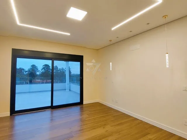 Imagem 12: Sofisticação e Conforto: Sobrado no Residencial Lago Azul