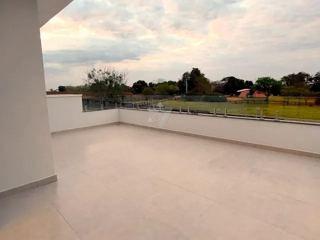 Imagem 9: Sofisticação e Conforto: Sobrado no Residencial Lago Azul