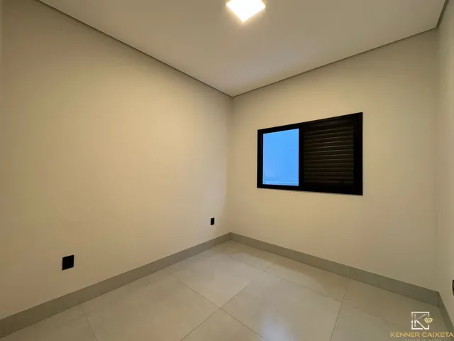 Imagem 12: Casa à venda no bairro Afonso Queiroz - Patos de Minas/MG