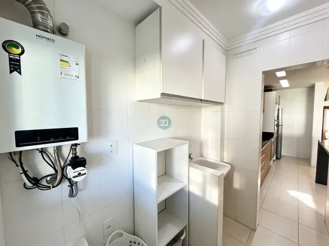 Imagem 13: Alugo apartamento 03 quartos, ampla varanda, 02 garagens, à 300m da Praia do Campeche em