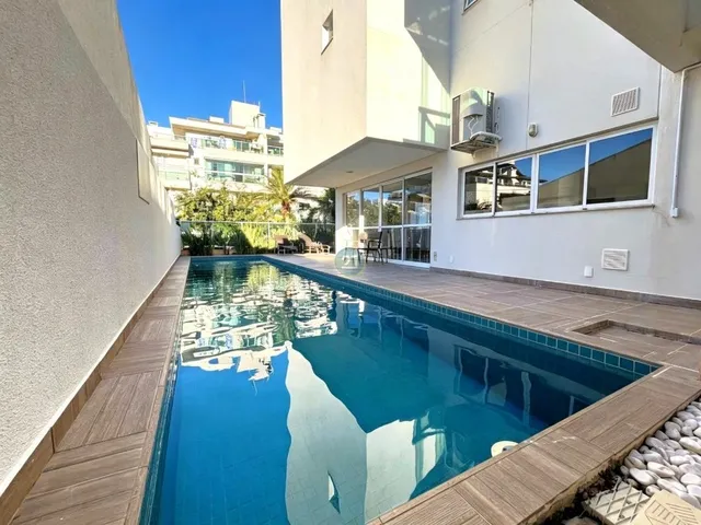 Imagem 6: Alugo apartamento 03 quartos, ampla varanda, 02 garagens, à 300m da Praia do Campeche em