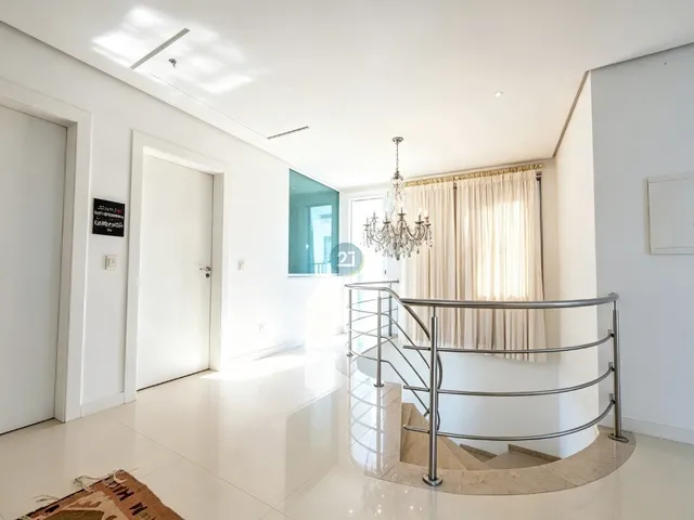 Imagem 12: Alugo casa alto padrão, com 06 quartos, 840m², piscina, ampla área gourmet no bairro