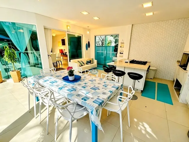Imagem 6: Alugo casa alto padrão, com 06 quartos, 840m², piscina, ampla área gourmet no bairro