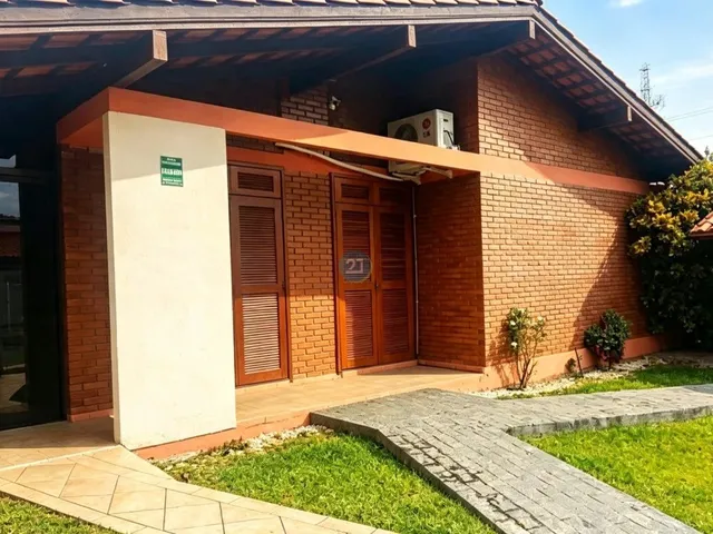 Imagem: Alugo casa de praia, mobiliada, com 03 quartos