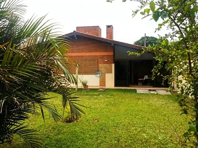 Imagem 8: Alugo casa de praia, mobiliada, com 03 quartos, amplo quintal, 175m², e a 200m da praia